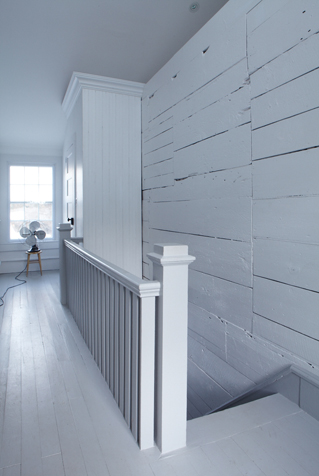 Floating Farmhouse Image